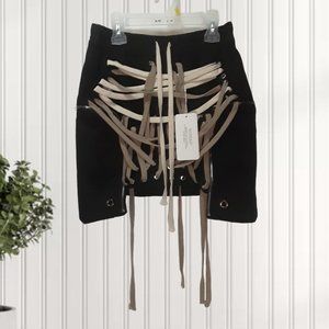 💞 L | Two Twin Style | High-Waist Lace-Up Mini Skirt